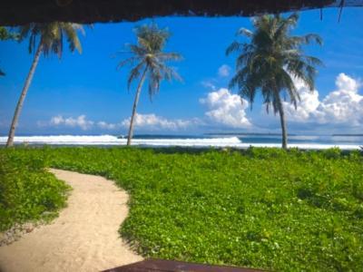 Отель Southern Mentawai Outpost Sibigau Island Экстерьер фото